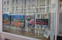 Ausstellung in Schaufenstern Trierer Str. in Bitburg (ehem. Computer Schelwat, neben der Kreissparkasse)